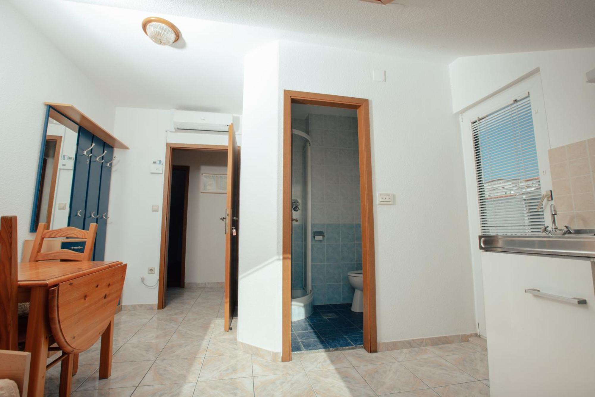 Apartmani Miljak オミシュ エクステリア 写真