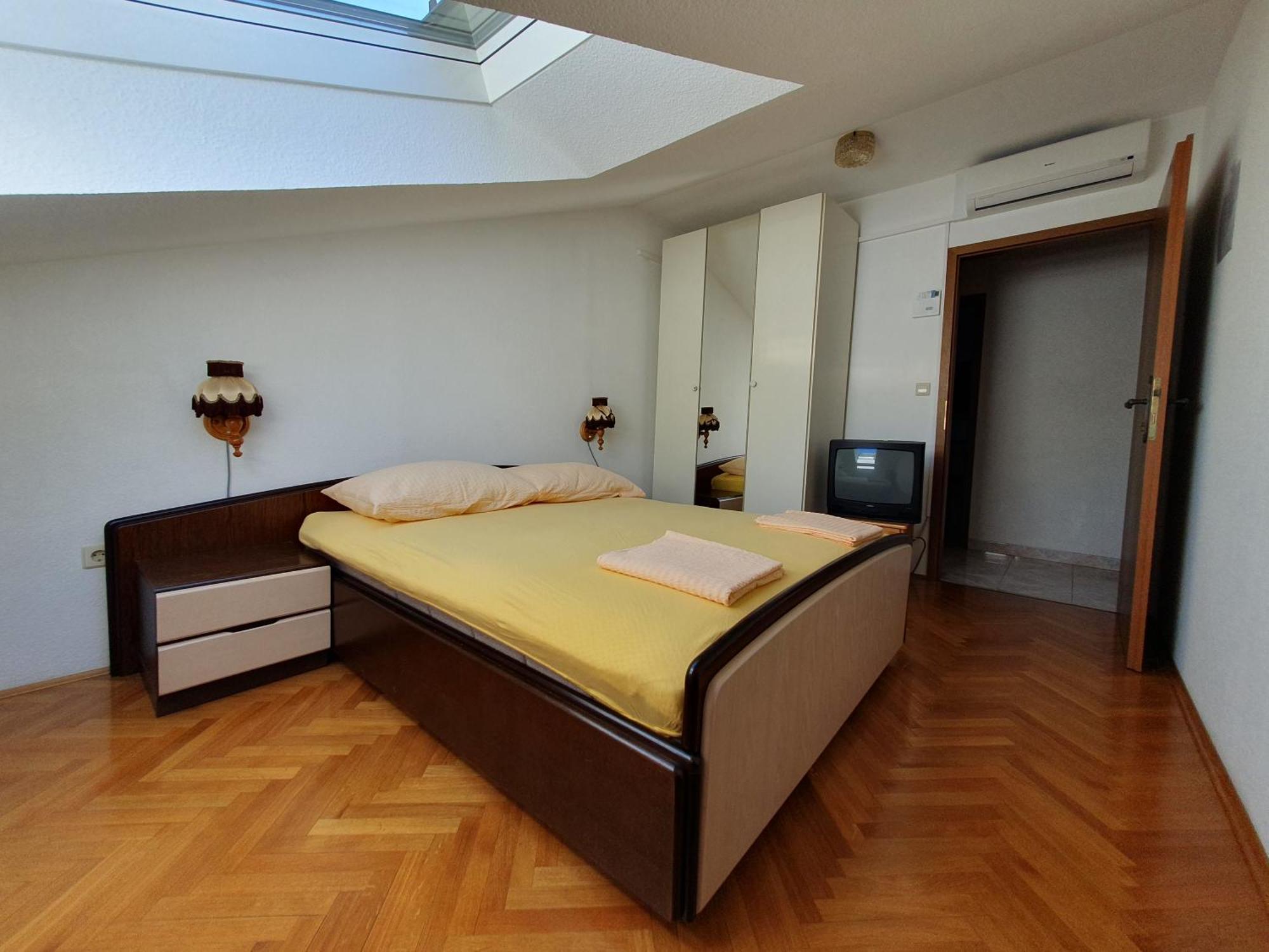 Apartmani Miljak オミシュ エクステリア 写真