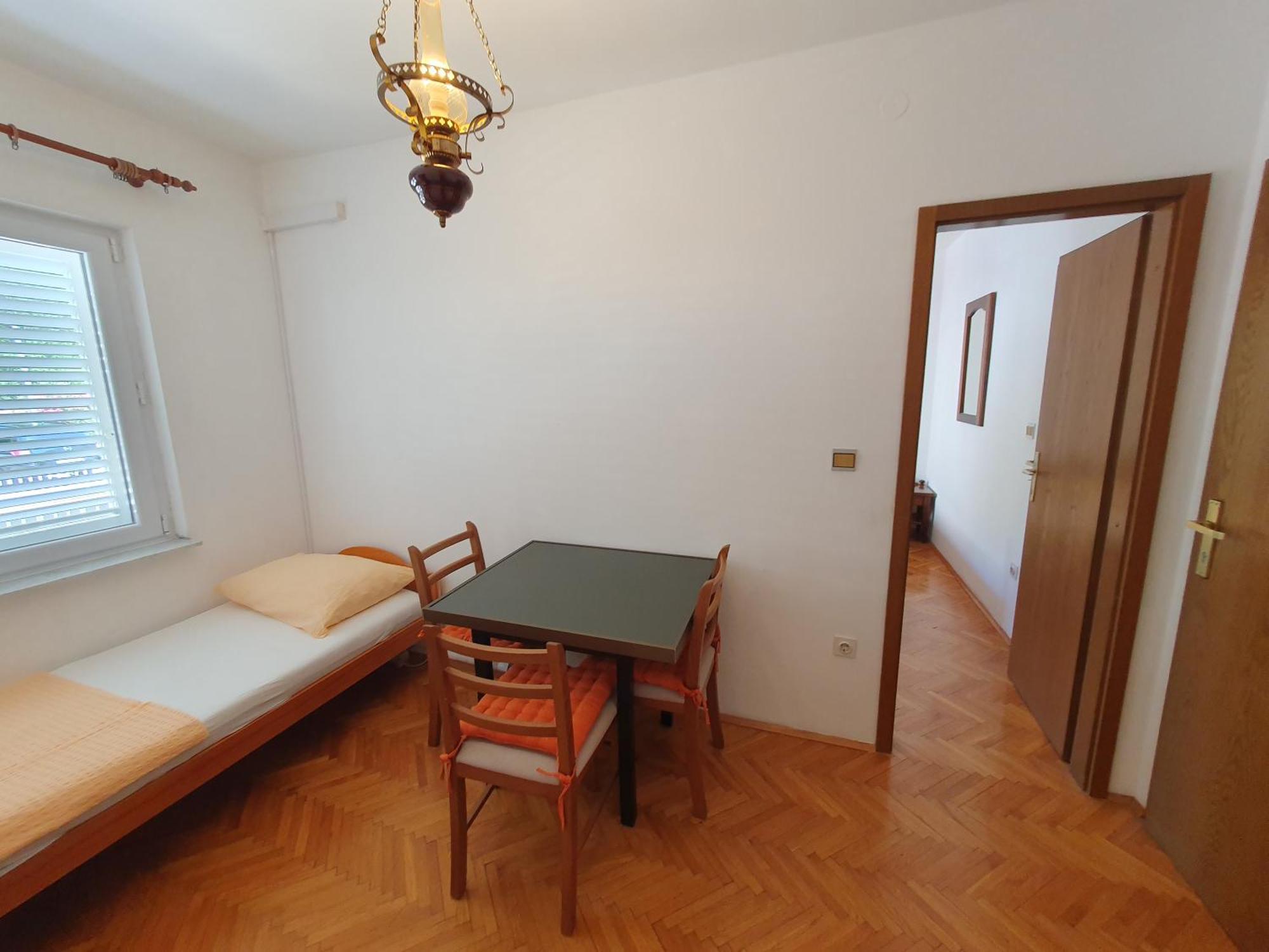 Apartmani Miljak オミシュ エクステリア 写真