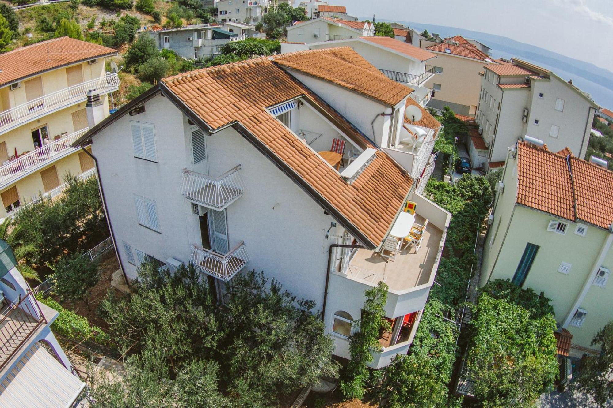 Apartmani Miljak オミシュ エクステリア 写真