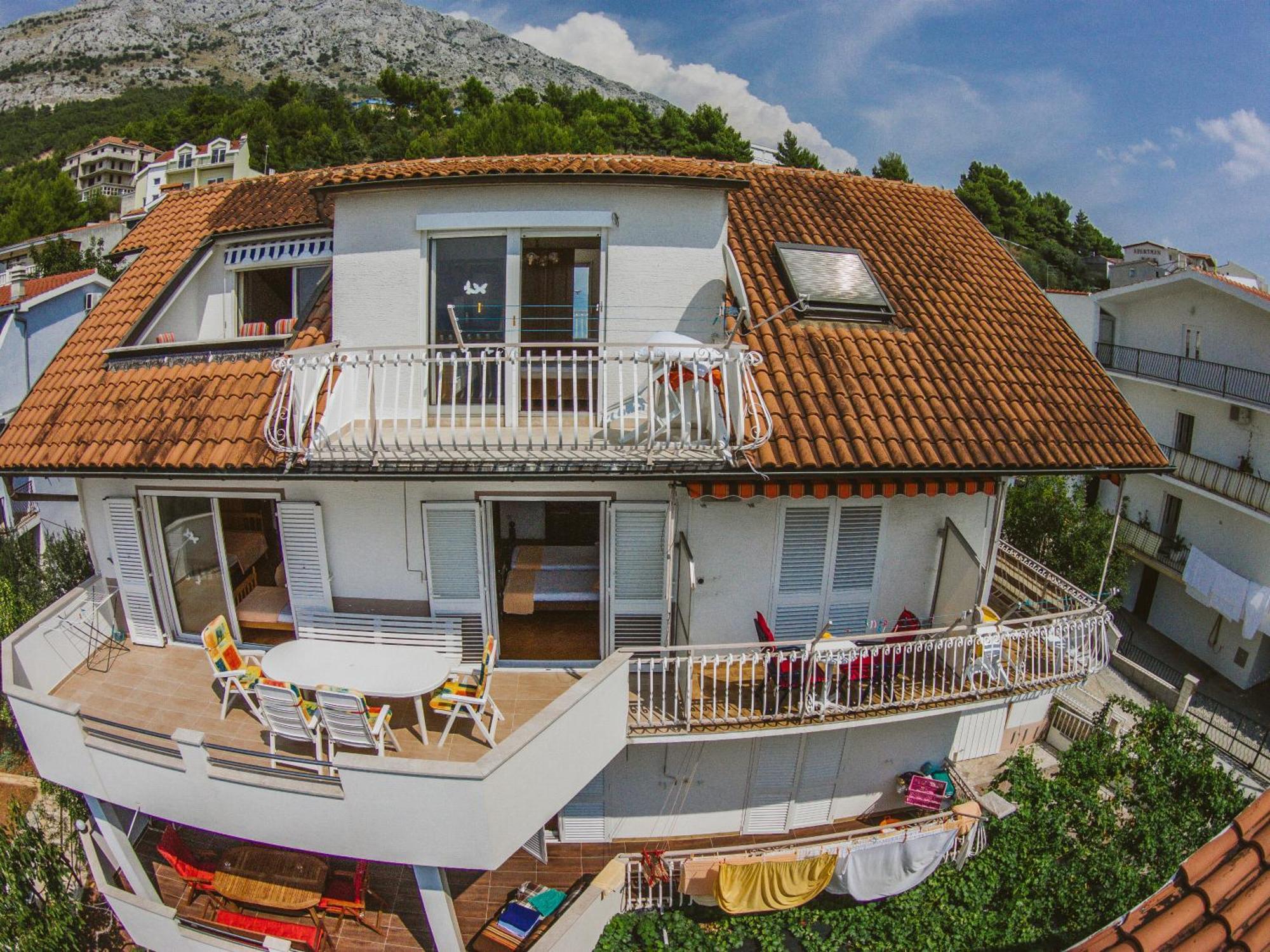 Apartmani Miljak オミシュ エクステリア 写真