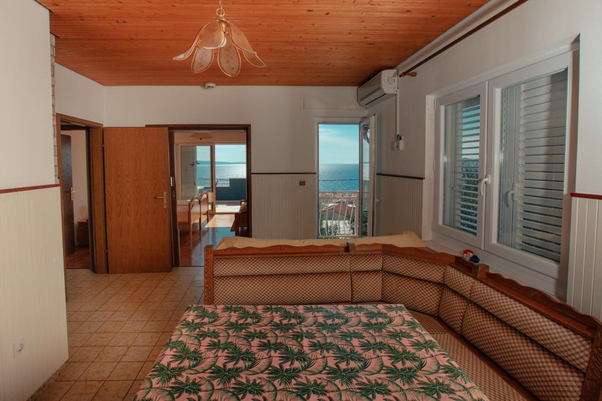 Apartmani Miljak オミシュ エクステリア 写真
